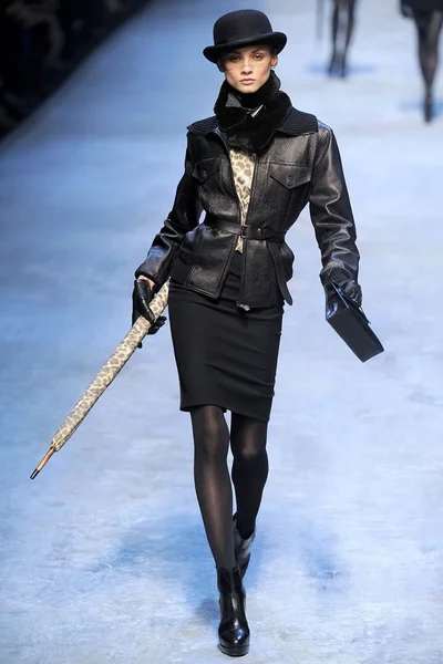 Look 8